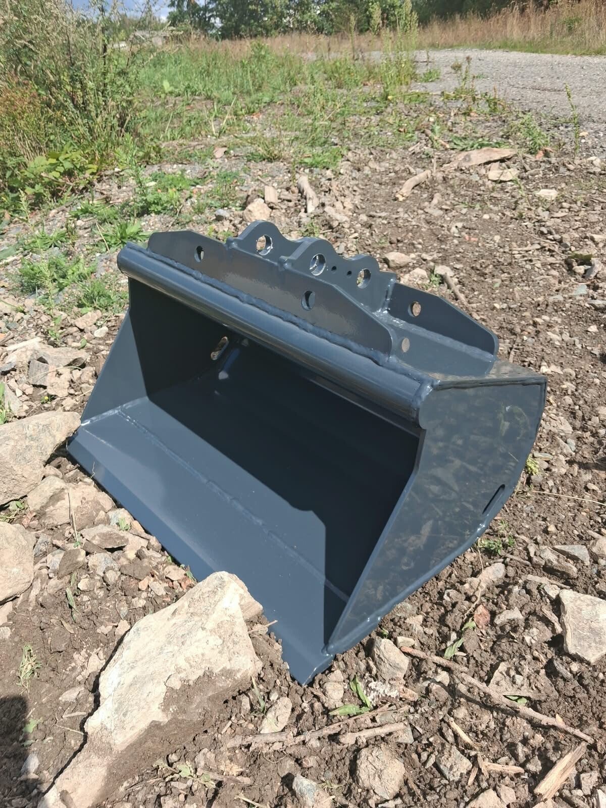 ST-Grabenräumlöffel mit Hardox-Schneide für RIPPA R10, R13, R15 – Ansicht 3